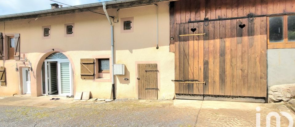 Ferme 4 pièces de 110 m² à Barbey-Seroux (88640)