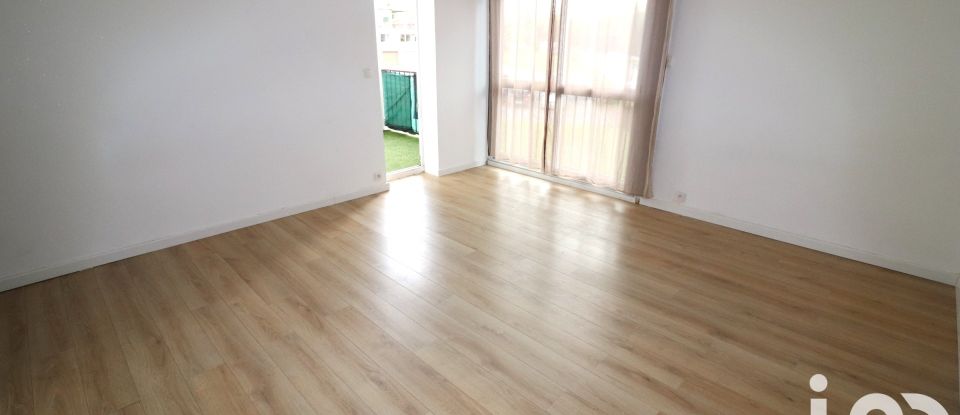 Apartment 4 rooms of 71 m² in Avon (77210)