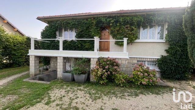 Maison 5 pièces de 105 m² à Saint-Fargeau-Ponthierry (77310)