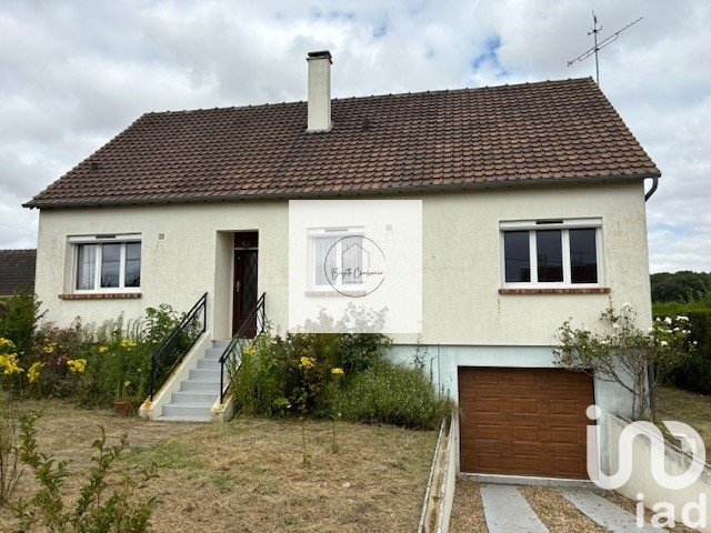 House 4 rooms of 80 m² in Maillebois (28170)