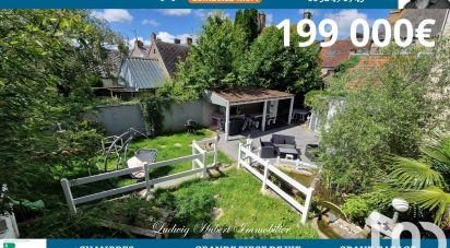 House 7 rooms of 228 m² in Carrouges (61320)