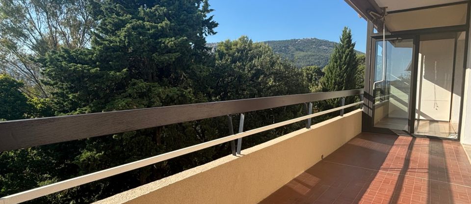 Apartment 3 rooms of 66 m² in Toulon (83000)