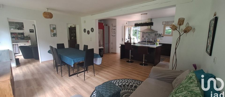 Maison 9 pièces de 232 m² à Saint-Hilaire-les-Andrésis (45320)