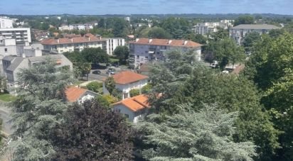 Apartment 4 rooms of 81 m² in Pau (64000)