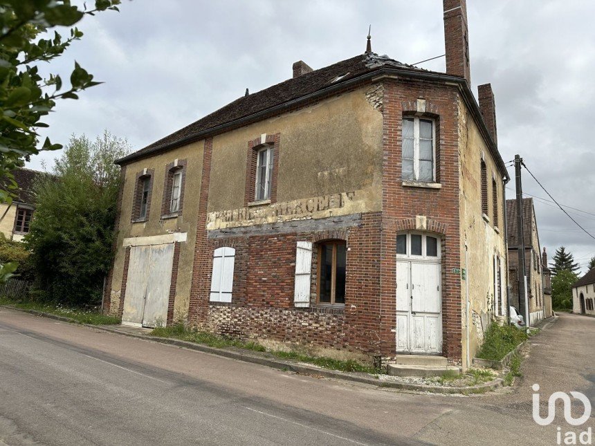 Maison 4 pièces de 102 m² à Villiers-sur-Tholon (89110)