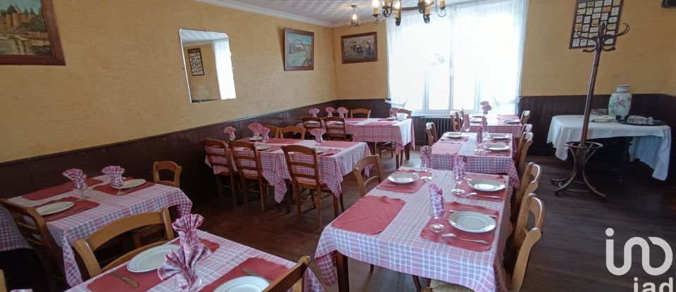 Hotel-restaurant of 584 m² in LA CHAPELLE-CARO (56460)