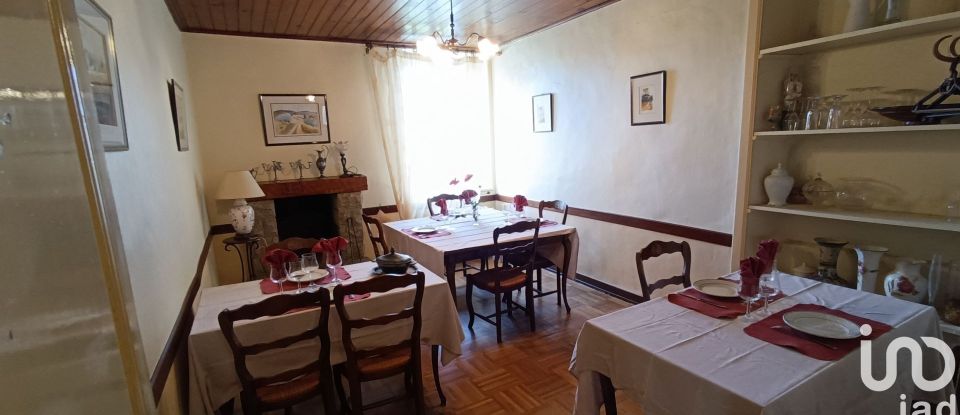 Hotel-restaurant of 584 m² in LA CHAPELLE-CARO (56460)