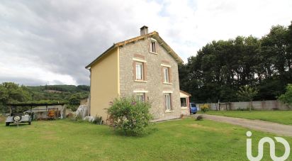 Maison de village 6 pièces de 127 m² à Saint-Moreil (23400)