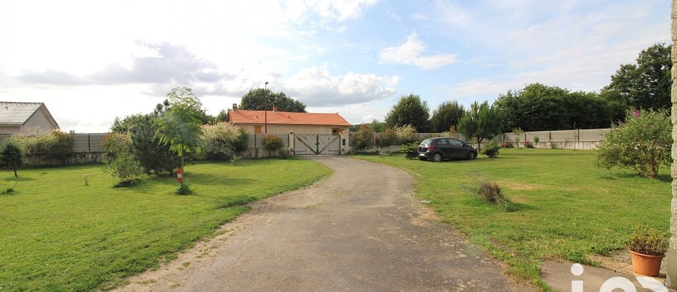 Maison de village 6 pièces de 127 m² à Saint-Moreil (23400)