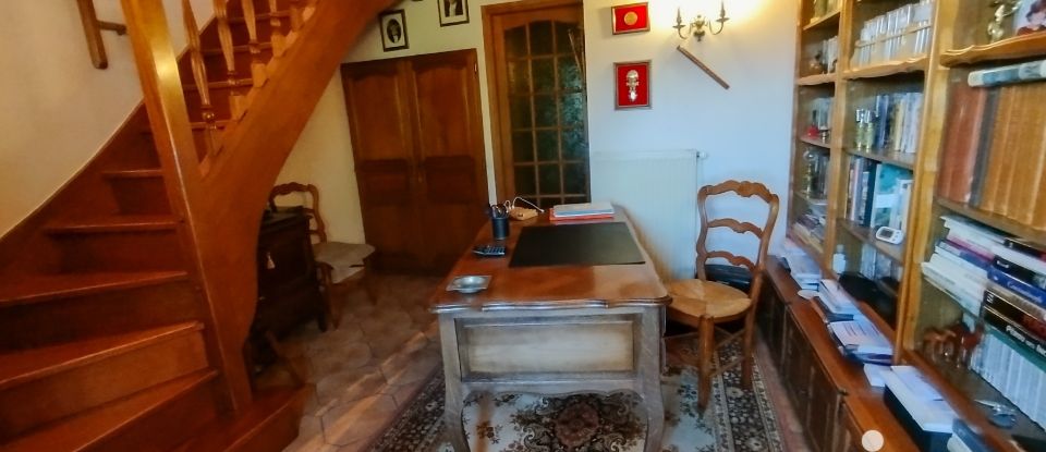 House 4 rooms of 122 m² in Montluçon (03100)