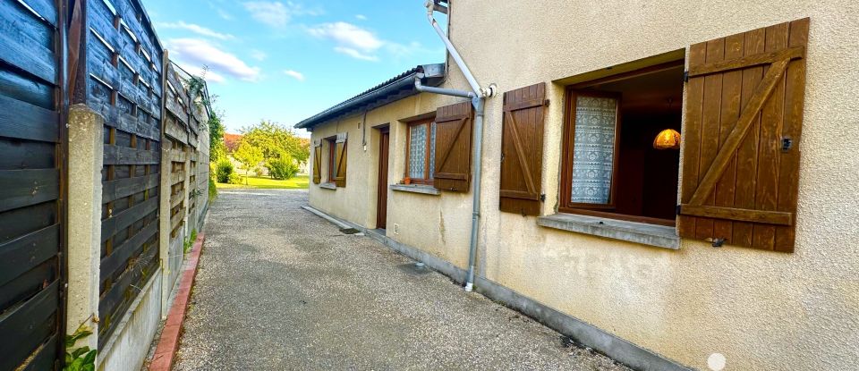 Maison 4 pièces de 85 m² à Aubigny-sur-Nère (18700)