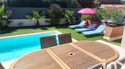 House 4 rooms of 77 m² in Six-Fours-les-Plages (83140)