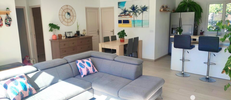 Maison 4 pièces de 77 m² à Six-Fours-les-Plages (83140)