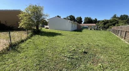 Maison 4 pièces de 85 m² à Sainte-Eulalie (33560)