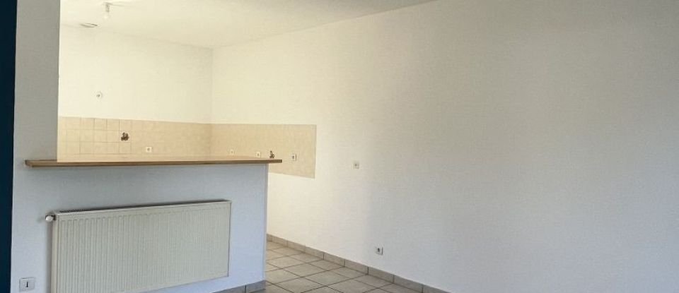 Maison 4 pièces de 85 m² à Sainte-Eulalie (33560)