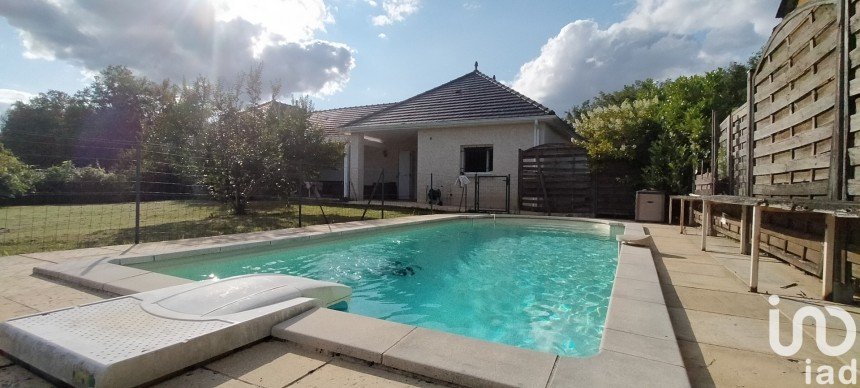 House 6 rooms of 166 m² in Saint-Viance (19240)