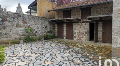 House 9 rooms of 188 m² in Vitrac (15220)