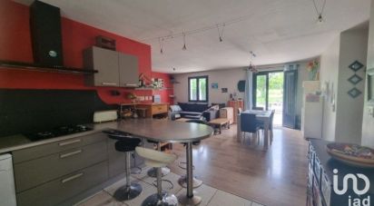 Pavilion 4 rooms of 108 m² in Mauzé-sur-le-Mignon (79210)