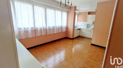 Apartment 6 rooms of 120 m² in Vaux-le-Pénil (77000)