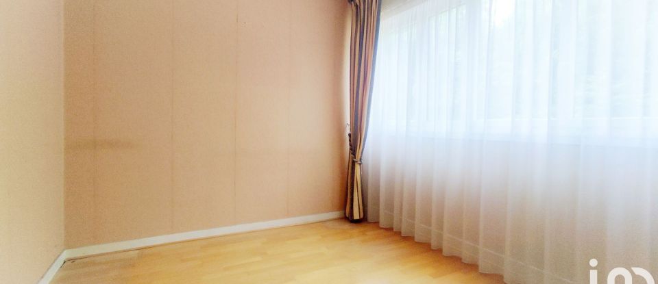 Appartement 6 pièces de 120 m² à Vaux-le-Pénil (77000)