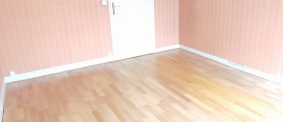 Appartement 6 pièces de 120 m² à Vaux-le-Pénil (77000)