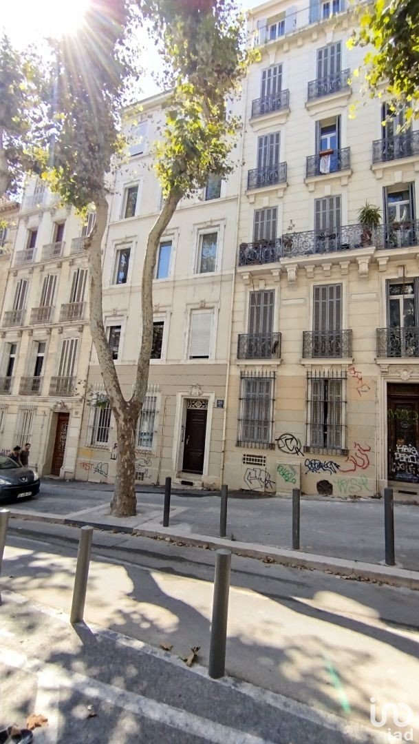 Building in Marseille (13005) of 315 m²