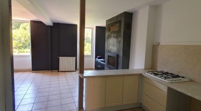 Appartement 5 pièces de 99 m² à Bédarieux (34600)