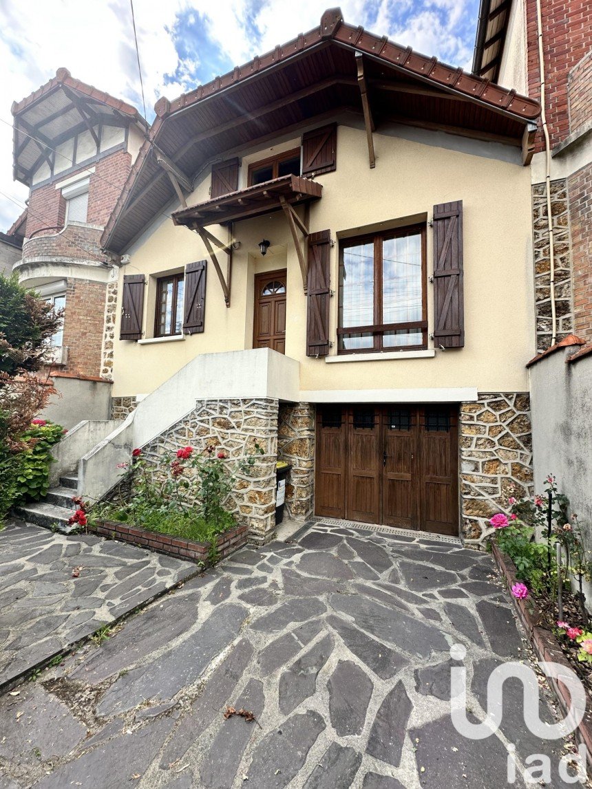 Traditional house 4 rooms of 73 m² in Livry-Gargan (93190)