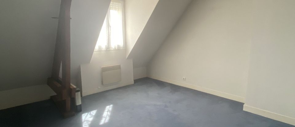 Appartement 6 pièces de 140 m² à Noyon (60400)