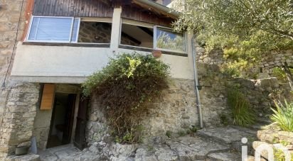 Village house 5 rooms of 54 m² in - (07530)