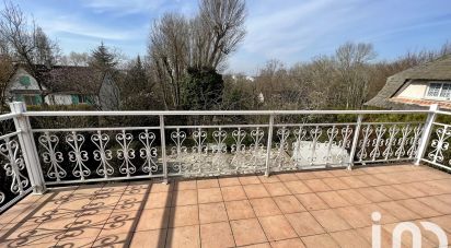 Traditional house 5 rooms of 77 m² in Boussy-Saint-Antoine (91800)