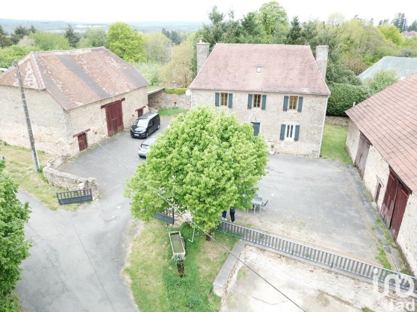 Maison 6 pièces de 155 m² à Saint-Yrieix-la-Perche (87500)