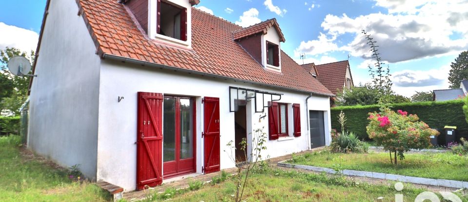 Traditional house 4 rooms of 126 m² in Blois (41000)