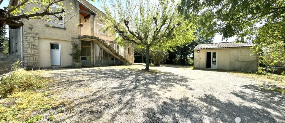 Maison 9 pièces de 280 m² à Vacqueyras (84190)