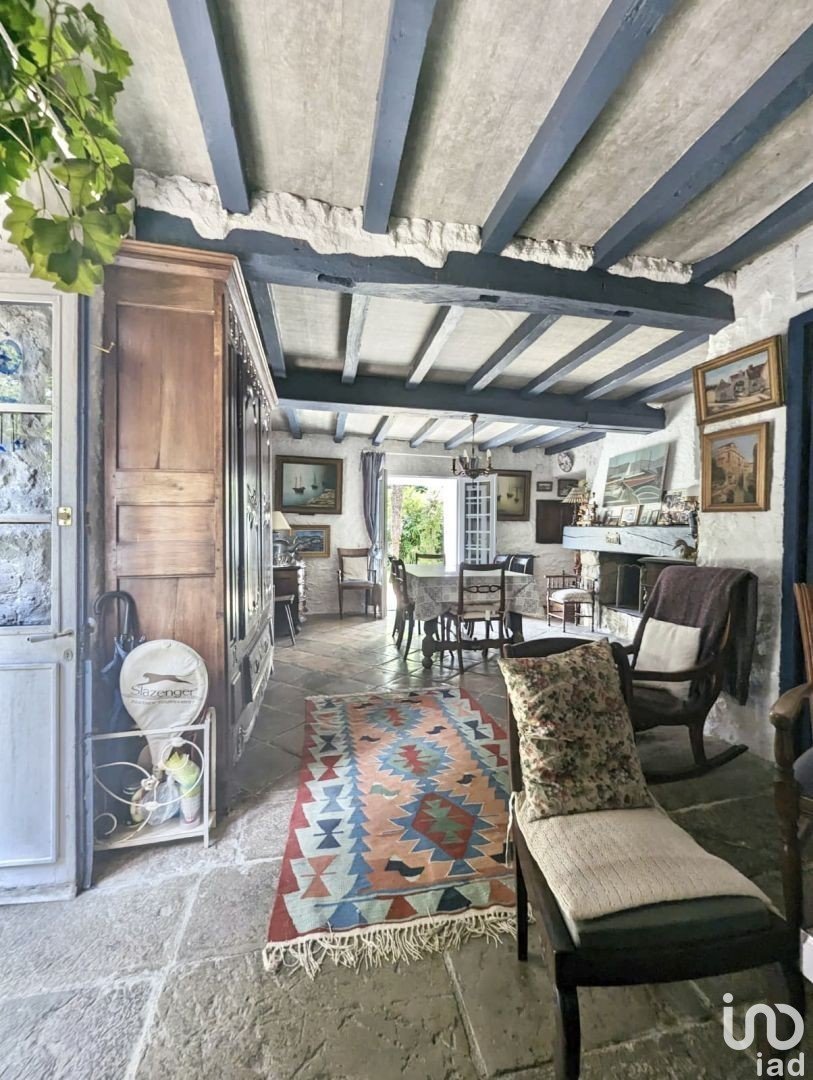 Country house 6 rooms of 166 m² in Saint-Barthélemy (40390)