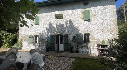 Country house 6 rooms of 166 m² in Saint-Barthélemy (40390)