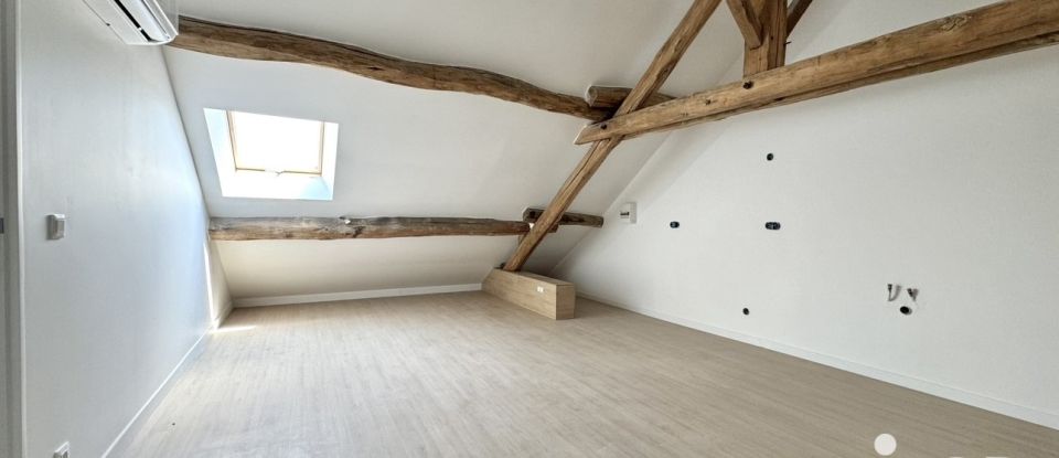 Maison 7 pièces de 180 m² à Saint-Mars-Vieux-Maisons (77320)