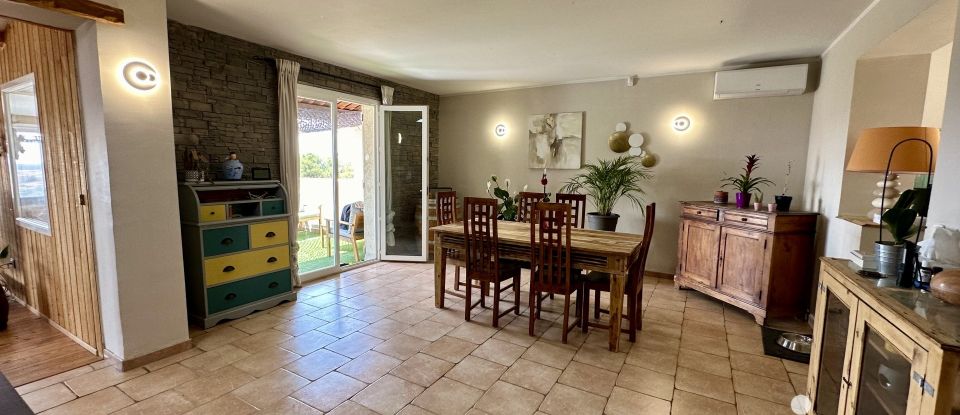 Maison 5 pièces de 110 m² à Roquebrune-sur-Argens (83520)