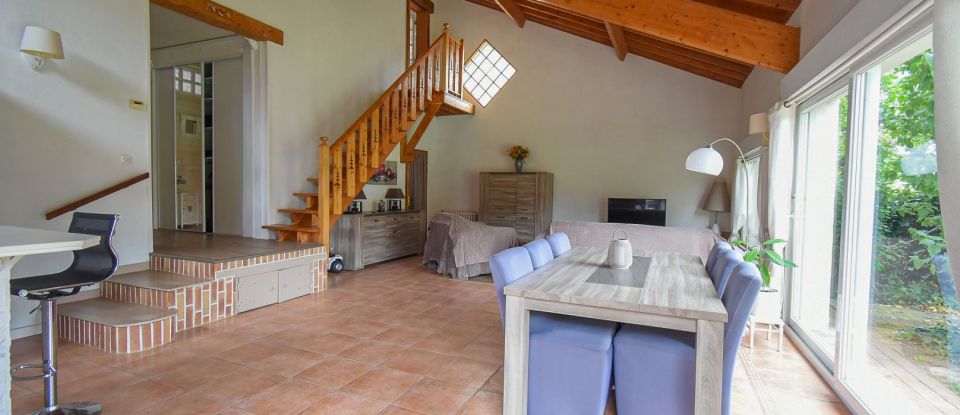 Maison 6 pièces de 130 m² à Livry-Gargan (93190)