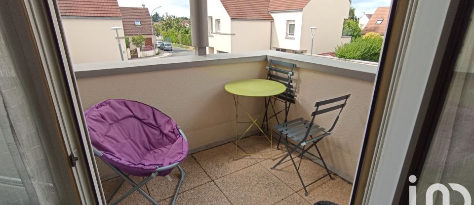 Duplex 5 rooms of 90 m² in Ollainville (91340)