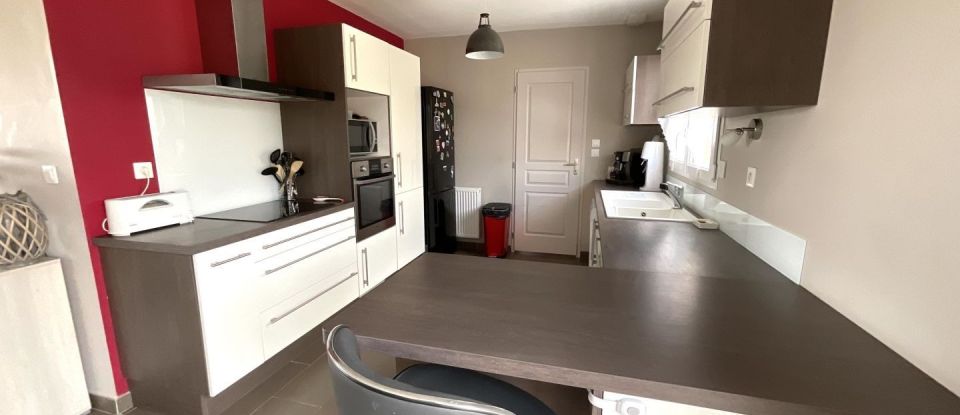 Maison 5 pièces de 100 m² à Fresnes-sur-Marne (77410)