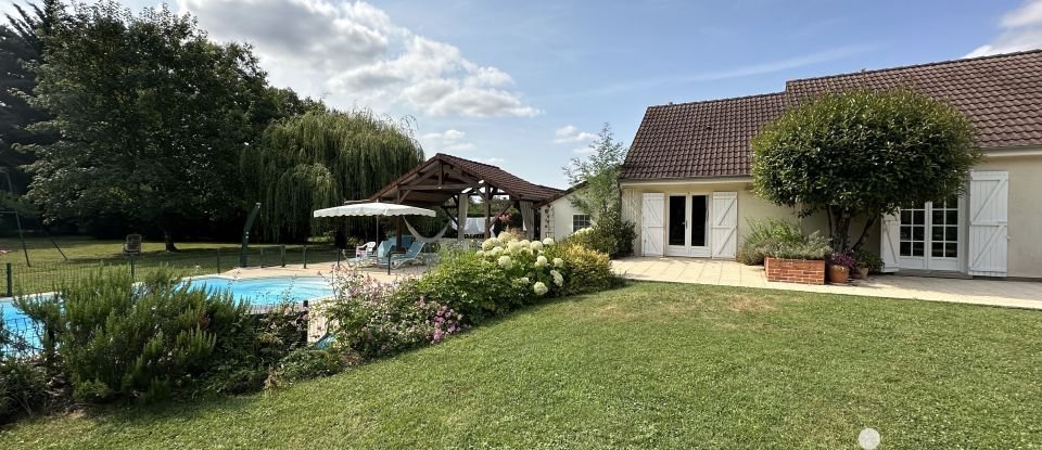 Maison 6 pièces de 187 m² à Mont-près-Chambord (41250)