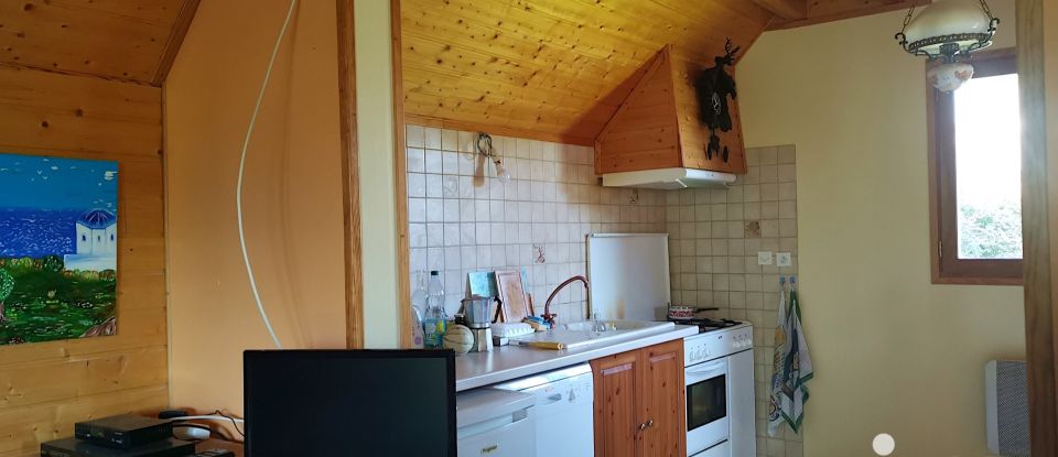 Cottage 3 rooms of 70 m² in Saint-Setiers (19290)