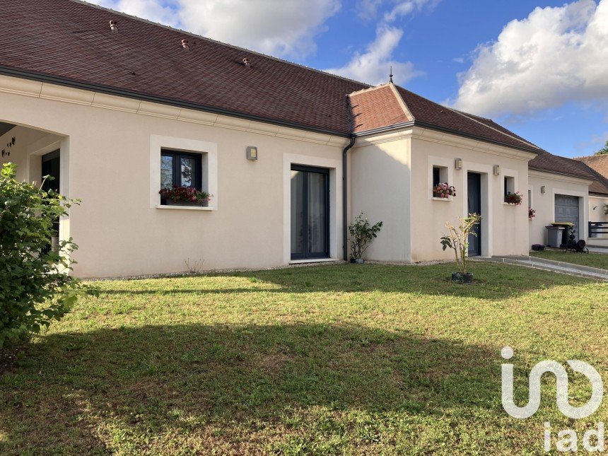 Maison 6 pièces de 198 m² à Épineuil (89700)