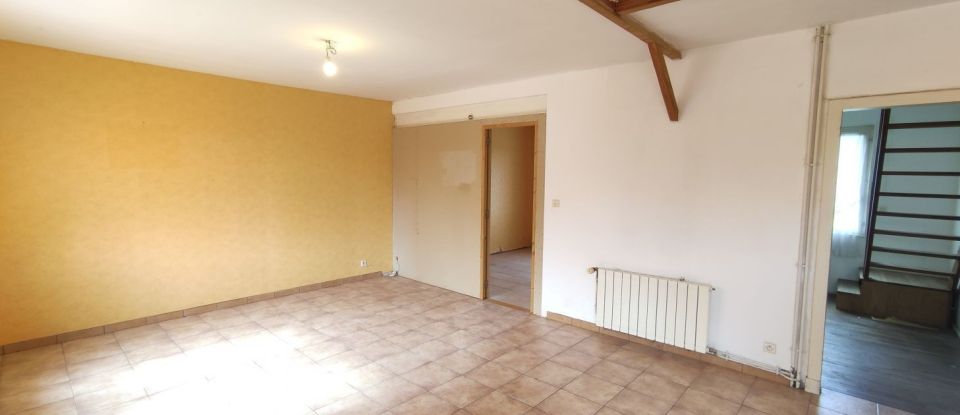 Maison 4 pièces de 81 m² à Queaux (86150)