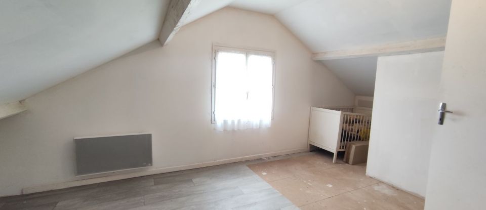 Maison 4 pièces de 81 m² à Queaux (86150)