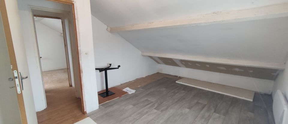 Maison 4 pièces de 81 m² à Queaux (86150)