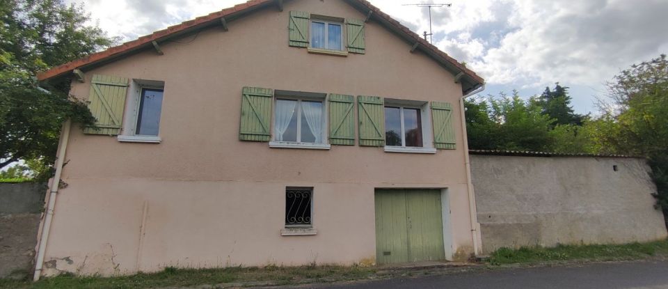 Maison 4 pièces de 81 m² à Queaux (86150)