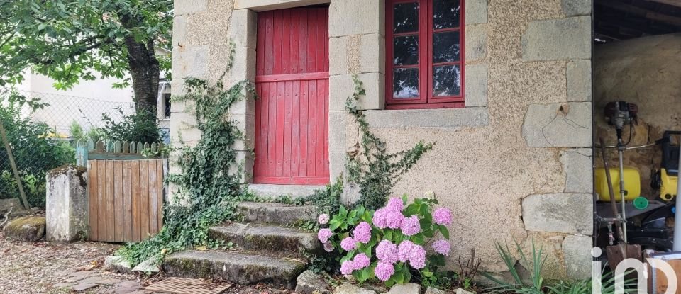 Maison de campagne 7 pièces de 126 m² à Le Châtelet (18170)