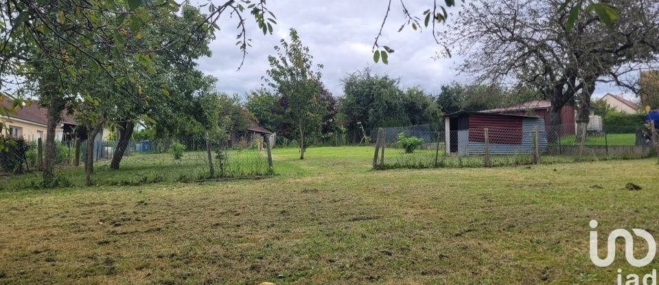 Maison de campagne 7 pièces de 126 m² à Le Châtelet (18170)